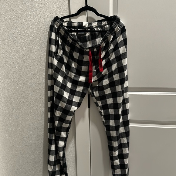 Polar bear and buffalo check pjs set - Picture 1 of 7